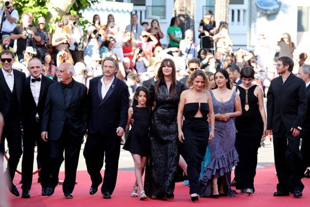 Paul Hamy, Alane Delhaye, Jean Louis Livi, Benoît Magimel, Benoît Magimel, Monica Bellucci, Léa Mysius, Hafsia Herzi, Tatia Tsuladze, Bastien Bouillon Montée des marches du film Histoires de la nuit lors du 79ème Festival International du Film de Cannes, le 21 mai 2026 Jacovides Moreau Bestimage Red carpet for The Birthday Party at the 79th Cannes International Film Festival on May 21, 2026 Cannes France  Copyright: xJACOVIDES-MOREAUx xBESTIMAGExJACOVIDES-MOREAUx xBESTIMAGEx