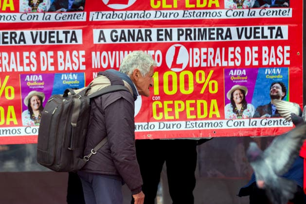 May 22, 2026, Bogota, Cundinamarca, COLOMBIA: Political propaganda blankets the Plaza de Bolivar square, ahead of the May 31 first-round presidential elections. The closing event of leftist candidate IVAN CEPEDA drew thousands of voters, reflecting the intense civic mobilization and political momentum gripping the country in the final days before the vote. Bogota COLOMBIA  - ZUMAd225 20260522_znp_d225_002 Copyright: xZoraidaxDiazx