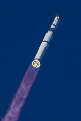 May 22, 2026, Starbase, Texas, USA: A new version of the SpaceX Starship rocket launches from Starbase, Texas, on May 22, 2026. Starbase USA  - ZUMAb268 20260522_znp_b268_012 Copyright: xJenniferxBriggsx