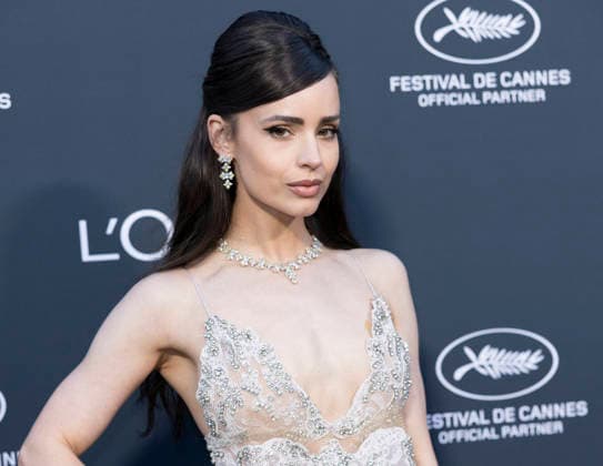 Cannes Lights On Women s Worth Photocall MP CANNES, FRANCE - MAY 22: Sofia Carson attends Lights On Women s Worth during the 79th Cannes Film Festival on May 22, 2026 in Cannes, France. Photo by Marco Piovanotto Abacapress.com Cannes France  Copyright: xPiovanottoxMarco ABACAx