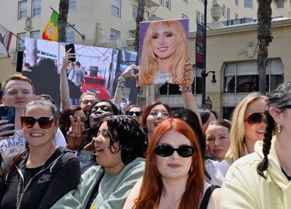 Fans gather for American singer, songwriter and actress Miley Cyrus unveiling ceremony honoring Cyrus with the 2,845th star on the Hollywood Walk of Fame in Los Angeles on Friday, May 22, 2026.  LAP2026052247 JIMxRUYMEN