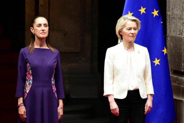 Ursula von der Leyen and Antonio Costa Working Visit To Mexico European Council President Antonio Costa, Mexican President Claudia Sheinbaum Pardo and European Commission President Ursula von der Leyen during the welcoming ceremony at the National Palace as part of the 8th EU-Mexico Summit. on May 22, 2026 in Mexico City, Mexico. (Photo by Luis Barron Eyepix Group) Copyright: xLuisxBarronx xEyepixxGroupx LB_22052026_184709
