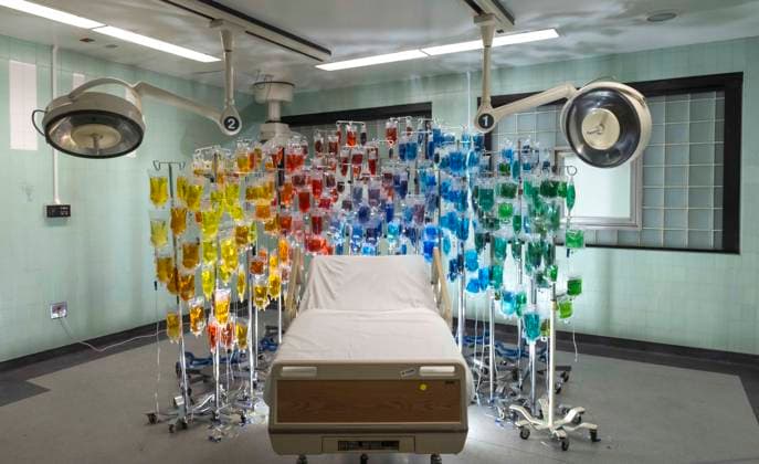 May 22,, 2026 - Los Angeles, California, USA - An installation by Yaara Sachs is seen at a preview for the Hospital of Emotions, a large-scale, site-specific, pop-up art experience taking place at the former St. Vincent Medical Center..Presented by House of Art and Dreams, ROYVA and the St. Vincent Behavioral Health Campus, the exhibition spans four floors and 80 rooms, including patient rooms, operating rooms and nurses stations, each holding a work of art depicting one of five emotions: love, fear, hope, anger and joy. The exhibition is open to the public from May 27 to July 31. Los Angeles USA  - ZUMAce6_ 20260522_zaf_ce6_016 Copyright: xBrianxCahnx