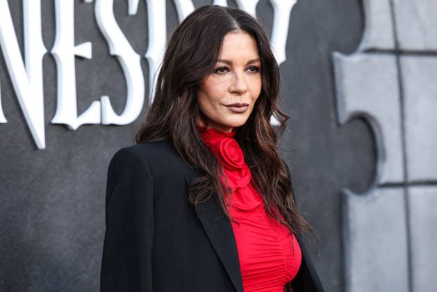 Netflix FYSEE LA - Wednesday Season 2 ATAS Emmy FYC Event HOLLYWOOD, LOS ANGELES, CALIFORNIA, USA - MAY 22: Welsh actress Catherine Zeta-Jones wearing Magda Butrym arrives at the Netflix FYSEE LA - Wednesday Season 2 ATAS (Academy of Television Arts and Sciences) Emmy FYC (For Your Consideration) Event held at the Hollywood Forever Cemetery on May 22, 2026 in Hollywood, Los Angeles, California, United States. Hollywood Hollywood Forever Cemetery California United States Copyright: xXavierxCollin ImagexPressxAgencyx