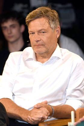 Robert Habeck bei der Aufzeichnung der RB Talkshow 3nach9 im Radio Bremen-Studio. Bremen, 22.05.2026 *** Robert Habeck at the recording of the RB talk show 3nach9 at Radio Bremen Studio Bremen, 22 05 2026 Foto:xC.xNiehausx xFuturexImagex 3nach9_6527