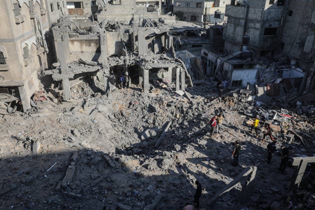 Palestinians inspect damage following Israeli strike in Bureij camp Palestinians inspect damage to homes and streets following an Israeli strike on a house and shops in the Bureij refugee camp in the central Gaza Strip on May 23, 2026. According to residents, the strike came after the collapse of a ceasefire agreement between Hamas and Israel. Photo by Moiz Salhi apaimages Bureij Gaza Strip Palestinian Territory 230526_Al-Bureij_MS_00(10) Copyright: xapaimagesxMoizxSalhixx xapaimagesx