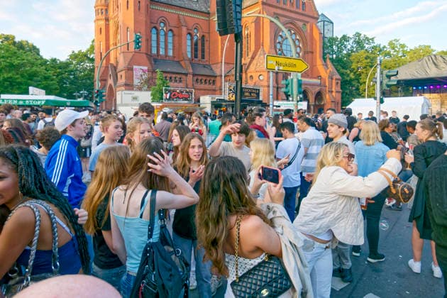 Karneval der Kulturen 2026, Event, Strassenfest, Blücherplatz, Multikulti, Berlin-Kreuzberg, Karneval der Kulturen 2026, Event, Strassenfest Blücherplatz , Multikulti, Berlin-Kreuzberg, *** Carnival of Cultures 2026, event, street party, Blücherplatz, multicultural, Berlin Kreuzberg, Carnival of Cultures 2026, event, street party Blücherplatz, multicultural, Berlin Kreuzberg,