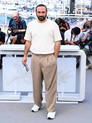IPA84992967 - Cannes, 79th Cannes Film Festival 2026 - Day 12. Photocall film L Objet Du Delit (Growing Up). Pictured is Oussama Kheddam  Copyright: xAlbertoxTerenghix xPoolxPhotoxEventsx07x 84992967