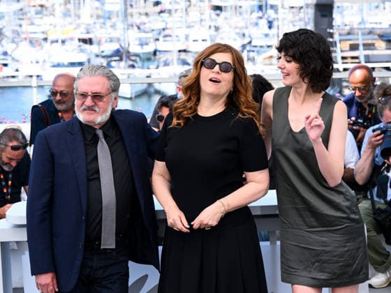 IPA84992902 - Cannes, 79th Cannes Film Festival 2026 - Day 12. Photocall film L Objet Du Delit (Crescendo). Pictured are Daniel Auteuil, Agnes Jaoui, Claire Chust.  Copyright: xAlbertoxTerenghix xPoolxPhotoxEventsx07x 84992902