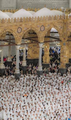 Muslim worshippers perform dawn prayer at Grand Mosque ahead of Hajj Muslim worshippers perform the dawn prayer around the Kaaba, Islam’s holiest shrine, at the Grand Mosque complex in the holy city of Mecca, Saudi Arabia, on May 23, 2026, ahead of the annual Hajj pilgrimage. Photo by SPA Saudi Pess Agency Mecca Mecca Saudi Arabia 230526_Saudi_Arabia_SPA_00(10) Copyright: xSPAxSaudixPessxAgencyxSaudixPressxAgencyx xapaimagesx