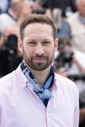 Cannes L Objet du Delit Photocall LZ Maxime Pambet attending the photocall of L Objet du Delit during the 79th Cannes International Film Festival in Cannes, France on May 23, 2026, the film selected in the Official Competition. Photo by Laurent Zabulon ABACAPRESS.COM  Copyright: xZabulonxLaurentx