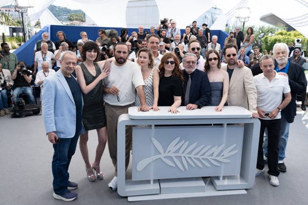 Cannes L Objet du Delit Photocall LZ Vincenzo Amato, Jacques Weber, Maxime Pambet, Loïc Legendre, Lucie Gallo, Daniel Auteuil, Agnès Jaoui, Tiphaine Daviot, Oussama Kheddam, Claire Chust, Emmanuel Salinger and Patrick Mille attending the photocall of L Objet du Delit during the 79th Cannes International Film Festival in Cannes, France on May 23, 2026, the film selected in the Official Competition. Photo by Laurent Zabulon ABACAPRESS.COM  Copyright: xZabulonxLaurentx