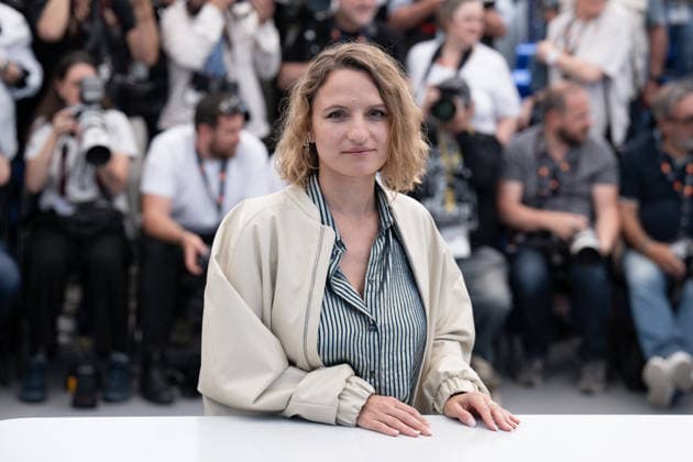 Cannes Histoires De La Nuit Photocall LZ Lea Mysius attending the photocall of Histoires de la Nuit during the 79th Cannes International Film Festival in Cannes, France on May 23, 2026, the film selected in the Official Competition. Photo by Laurent Zabulon ABACAPRESS.COM  Copyright: xZabulonxLaurentx