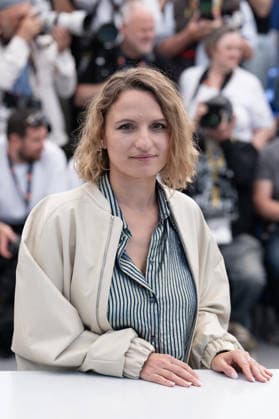 Cannes Histoires De La Nuit Photocall LZ Lea Mysius attending the photocall of Histoires de la Nuit during the 79th Cannes International Film Festival in Cannes, France on May 23, 2026, the film selected in the Official Competition. Photo by Laurent Zabulon ABACAPRESS.COM  Copyright: xZabulonxLaurentx