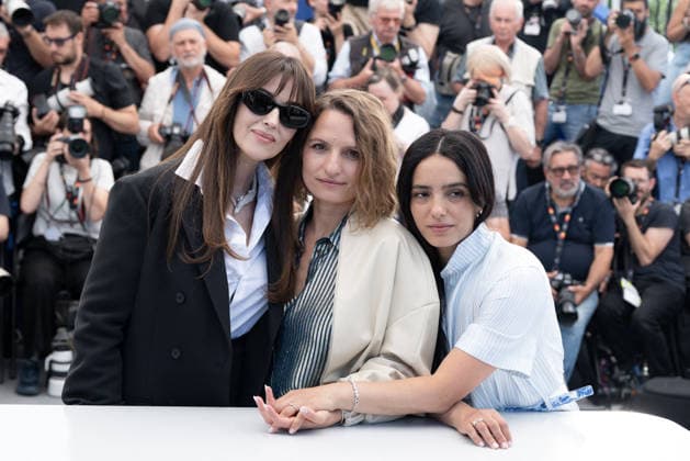 Cannes Histoires De La Nuit Photocall LZ Monica Bellucci, Lea Mysius and Hafsia Herzi attending the photocall of Histoires de la Nuit during the 79th Cannes International Film Festival in Cannes, France on May 23, 2026, the film selected in the Official Competition. Photo by Laurent Zabulon ABACAPRESS.COM  Copyright: xZabulonxLaurentx