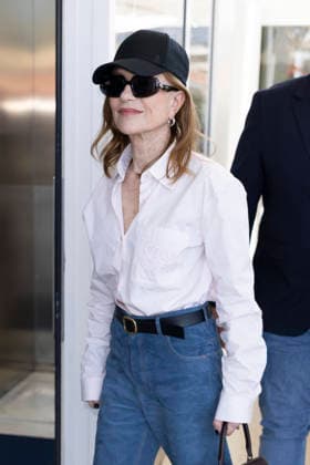 Cannes Isabelle Huppert exits Martinez MP CANNES, FRANCE - MAY 23: Isabelle Huppert is spotted at the Martinez Hotel during the 79th Cannes Film Festival on May 23, 2026 in Cannes, France. Photo by Marco Piovanotto Abacapress.com Cannes France  Copyright: xPiovanottoxMarco ABACAx