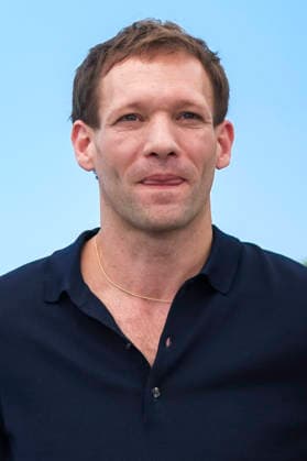 Paul Hamy beim Photocall zum Kinofilm Histoires de la nuit The Birthday Party auf dem Festival de Cannes 2026 79. Internationale Filmfestspiele von Cannes am Palais des Festivals. Cannes, 23.05.2026 *** Paul Hamy at the photocall for the feature film Histoires de la nuit The Birthday Party at the Festival de Cannes 2026 79 Cannes International Film Festival at the Palais des Festivals Cannes, 23 05 2026 Foto:xJ.xEdwardsx xFuturexImagex nuit_6510