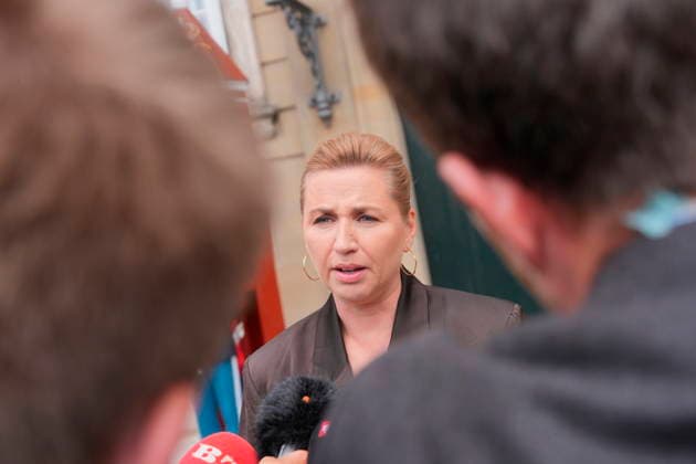 Denmark Politics Acting Prime Minister Mette Frederiksen after her visit to the King at Amalienborg Palace in Copenhagen, Denmark, Saturday, May 23, 2026. After Saturday s royal round, it is clear that acting Prime Minister Mette Frederiksen (S) is once again the royal investigator pointed to form a new Danish government. , Copenhagen Denmark *** Denmark Politics Acting Prime Minister Mette Frederiksen after her visit to the King at Amalienborg Palace in Copenhagen, Denmark, Saturday, May 23, 2026 After Saturday s royal round, it is clear that acting Prime Minister Mette Frederiksen S is once again the royal investigator pointed to form a new Danish government , Copenhagen Denmark  Copyright: EmilxHelmsx spdk20260523-142029-L