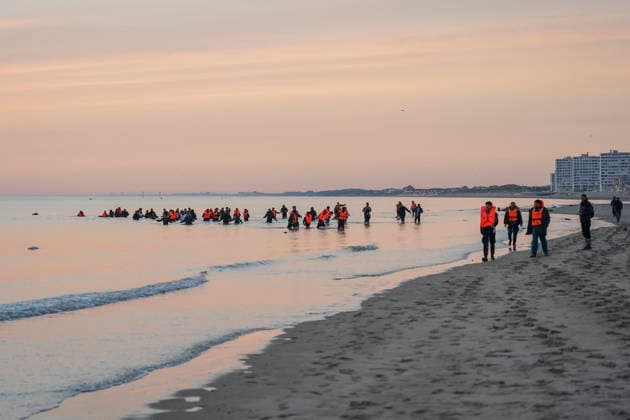 May 23, 2026, Dunkirk, Nord, France: Dunkirk, France. Migrants in the sea after failing to board an inflatable boat at the beach at Dunkirk, while attempting to cross the English Channel. More than 200,000 migrants have crossed the Channel in small boats since 2018. Dunkirk France  - ZUMAl94_ 20260523_zaf_l94_035 Copyright: xIoannisxAlexopoulosx