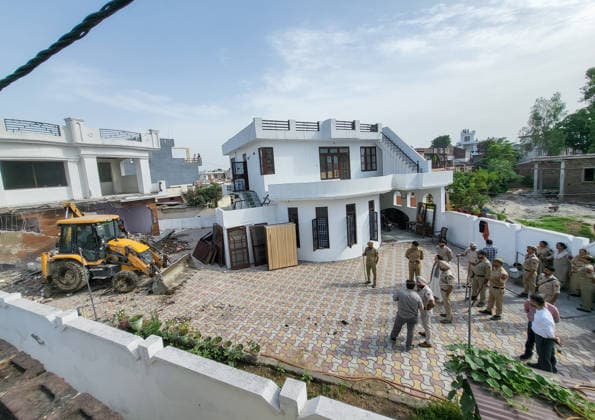 District administration demolishes illegal structures & hideouts of drug smugglers under Nasha Mukt Abhiyaan in Jammu Jammu Jammu & Kashmir , May 23 (ANI): The district administration conducts a demolition drive of illegal structure(s) allegedly linked to a drug smuggler under the Nasha Mukt Abhiyaan campaign at Miran Sahib, in Jammu on Saturday. Jammu and Kashmir Police also present. Jammu Jammu & Kashmir India Copyright: xANIx ANI_20260523062