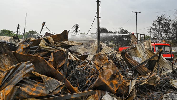RECORD DATE NOT STATED A massive fire broke out at the capital s Shastri Park s furniture market New Delhi, May 23 (ANI): A firefighter douses smouldering remains after a fire broke out on a Friday night at a furniture market at Shastri Park, in New Delhi on Saturday. NEW DELHI Delhi India Copyright: xANIx ANI_20260523158