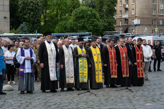 Commemoration procession held on Heroes Day in Lviv, Ukraine LVIV, UKRAINE, MAY 23: Military and civilians take part in a ceremony to honor the memory of fallen servicemen at the honorary burial grounds at the Lychakiv Cemetery during the Day of Heroes of Ukraine in Lviv, Ukraine, May 23, 2026. Also on this day, military personnel, police, members of youth organizations and civilians marched through the city in a solemn procession dedicated to all participants of the ATO JFO, war veterans and participants who died or are fighting for the freedom of Ukraine. Olena Znak Anadolu Lviv Ukraine. Editorial use only. Please get in touch for any other usage.  Copyright: x2026xAnadoluxOlenaxZnakx
