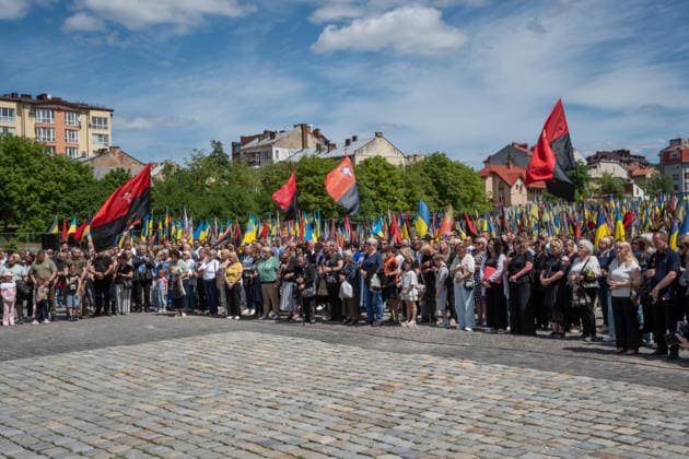 Commemoration procession held on Heroes Day in Lviv, Ukraine LVIV, UKRAINE, MAY 23: Military and civilians take part in a ceremony to honor the memory of fallen servicemen at the honorary burial grounds at the Lychakiv Cemetery during the Day of Heroes of Ukraine in Lviv, Ukraine, May 23, 2026. Also on this day, military personnel, police, members of youth organizations and civilians marched through the city in a solemn procession dedicated to all participants of the ATO JFO, war veterans and participants who died or are fighting for the freedom of Ukraine. Olena Znak Anadolu Lviv Ukraine. Editorial use only. Please get in touch for any other usage.  Copyright: x2026xAnadoluxOlenaxZnakx