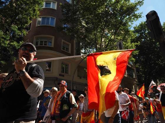 May 23, 2026, Madrid, Madrid, Spain: MADRID, SPAIN - MAY 23: Thousands of people gather at Plaza de ColoÂ³n, blocking and marching along the main avenues of the Spanish capital toward the Moncloa Arch, demanding the resignation of Spain s Prime Minister Pedro SoÂ¡nchez. Madrid Spain  - ZUMAh199 20260523_zip_h199_013 Copyright: xAaronxHerediax