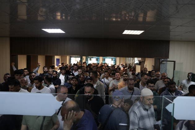 Syrian citizens create heavy congestion at border gates ahead of Eid al-Adha ALEPPO, SYRIA - MAY 23: Syrian citizens, who have been living in Turkiye for many years, cause heavy congestion at the border gates as they head back to their home country to spend the upcoming Eid al-Adha, in Bab al-Salam border crossing of Azaz, Aleppo, Syria on May 23, 2026. It is reported that approximately 2,000 people cross into Syria daily through Oncupinar, while similar crowds and intensive activity are observed at the Bab al-Salameh (Elsalame) Border Gate on the Syrian side. Bakr Al Kasem Anadolu Aleppo Syria. Editorial use only. Please get in touch for any other usage.  Copyright: x2026xAnadoluxBakrxAlxKasemx