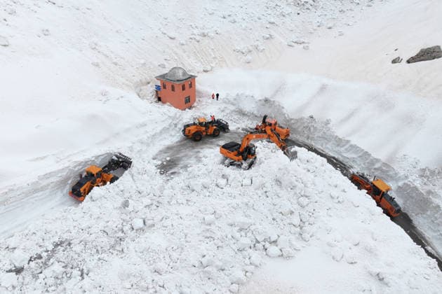 Van-Bahcesaray highway, closed for months due to avalanche risk, cleared of snow VAN, TURKIYE - MAY 23: An aerial view of the area as the teams from the Gorentas Maintenance Station of the 11th Regional Directorate of Highways carry out snow removal work on the Van-Bahcesaray highway in Van, Turkiye on May 23, 2026. Closed since December due to adverse weather conditions and avalanche risks, the highway was partially opened to single-lane traffic following a challenging 20-day effort through meters-high snow corridors. The final decision to fully open the road to traffic awaits an assessment by the Avalanche Risk Determination and Monitoring Commission. Ozkan Bilgin Anadolu Van Turkey. Editorial use only. Please get in touch for any other  Copyright: x2026xAnadoluxOzkanxBilginx