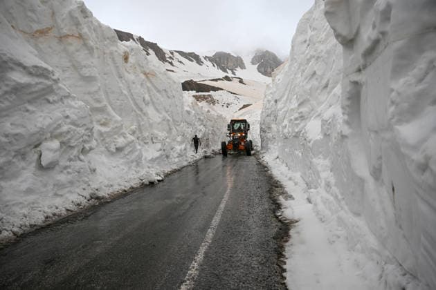 Van-Bahcesaray highway, closed for months due to avalanche risk, cleared of snow VAN, TURKIYE - MAY 23: A view of the area as the teams from the Gorentas Maintenance Station of the 11th Regional Directorate of Highways carry out snow removal work on the Van-Bahcesaray highway in Van, Turkiye on May 23, 2026. Closed since December due to adverse weather conditions and avalanche risks, the highway was partially opened to single-lane traffic following a challenging 20-day effort through meters-high snow corridors. The final decision to fully open the road to traffic awaits an assessment by the Avalanche Risk Determination and Monitoring Commission. Ozkan Bilgin Anadolu Van Turkey. Editorial use only. Please get in touch for any other usage.  Copyright: x2026xAnadoluxOzkanxBilginx