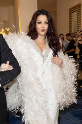 Cannes Aishwarya Rai exits Martinez MP CANNES, FRANCE - MAY 23: Aishwarya Rai leaves the Martinez Hotel to attend the closing awards ceremony during the 79th Cannes Film Festival on May 23, 2026 in Cannes, France. Photo by Marco Piovanotto Abacapress.com Cannes France  Copyright: xPiovanottoxMarco ABACAx