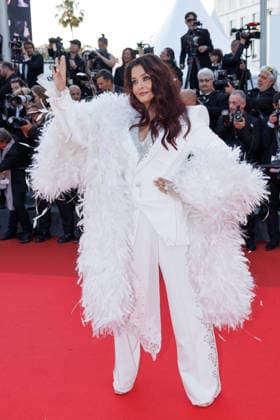 Aishwarya Rai Montée des marches pour la cérémonie de clôture du 79ème Festival International du Film de Cannes, le 23 mai 2026 Jacovides Moreau Bestimage Red carpet for the closing ceremony of the 79th Cannes International Film Festival Opening ceremony on May 23, 2026 Cannes France  Copyright: xJACOVIDES-MOREAUx xBESTIMAGExJACOVIDES-MOREAUx xBESTIMAGEx
