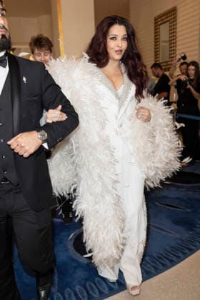 Cannes Aishwarya Rai exits Martinez MP CANNES, FRANCE - MAY 23: Aishwarya Rai leaves the Martinez Hotel to attend the closing awards ceremony during the 79th Cannes Film Festival on May 23, 2026 in Cannes, France. Photo by Marco Piovanotto Abacapress.com Cannes France  Copyright: xPiovanottoxMarco ABACAx