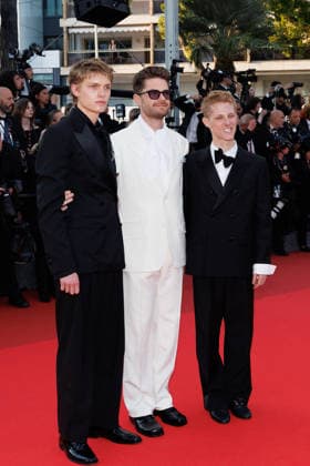 Emmanuel Macchia, Lukas Dhont, Valentin Campagne Montée des marches pour la cérémonie de clôture du 79ème Festival International du Film de Cannes, le 23 mai 2026 Jacovides Moreau Bestimage Red carpet for the closing ceremony of the 79th Cannes International Film Festival Opening ceremony on May 23, 2026 Cannes France  Copyright: xJACOVIDES-MOREAUx xBESTIMAGExJACOVIDES-MOREAUx xBESTIMAGEx