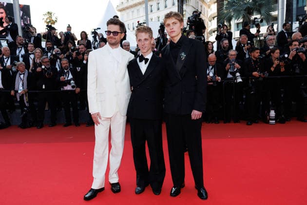 Lukas Dhont, Valentin Campagne, Emmanuel Macchia Montée des marches pour la cérémonie de clôture du 79ème Festival International du Film de Cannes, le 23 mai 2026 Jacovides Moreau Bestimage Red carpet for the closing ceremony of the 79th Cannes International Film Festival Opening ceremony on May 23, 2026 Cannes France  Copyright: xJACOVIDES-MOREAUx xBESTIMAGExJACOVIDES-MOREAUx xBESTIMAGEx