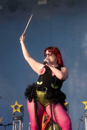 CMAT at Bearded Theory Festival at Catton Hall in Walton upon Trent, UK on 23 May 2026 CMAT (Ciara Mary-Alice Thompson) at CMAT at Bearded Theory Festival at Catton Hall in Walton upon Trent, UK on 23 May 2026, Credit:Stephen Keable Avalon UK, Derbyshire, Walton upon Trent, Catton Hall  Copyright: xStephenxKeablex xAvalonx 1104715926