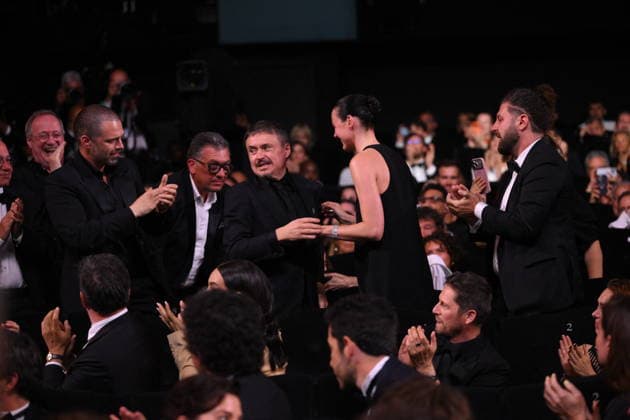 Cannes - Fjord Wins Palme D Or Award At Closing Ceremony Romanian director, screenwriter and producer Cristian Mungiu and Norwegian actress, Renate Reinsve celebrate after winning the Palme d Or for the film Fjord during the closing ceremony of the 79th edition of the Cannes Film Festival in Cannes, France on May 23, 2026. Photo by Eliot Blondet ABACAPRESS.COM Cannes France  Copyright: xBlondetxEliot ABACAx