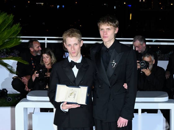 IPA85011433 - Cannes, 79th Cannes Film Festival 2026 - Golden Palm Photocall - The awardees. Pictured: Valentin Campagne and Emmanuel Macchia  Copyright: xTerenghi Ipa-Agency.netx xPoolxPhotoxEventsx07x 85011433