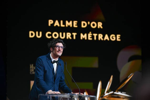 79ème Festival International du Film de Cannes Ceremonie de cloture 79th International Cannes Film Festival Closing Ceremony Argentinian director Federico Luis won the Short Film Palme dOr for Aux adversaires 456713 2026 05 23 C France  Copyright: xSergexArnalx xStarfacex STAR_456713_003