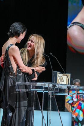 79ème Festival International du Film de Cannes Ceremonie de cloture 79th International Cannes Film Festival Closing Ceremony Prix dinterpretation feminine pour les actrices du film Soudain Best actress award 456713 2026 05 23 France Efira, Virginie Okamoto, Tao  Copyright: xSergexArnalx xStarfacex STAR_456713_049