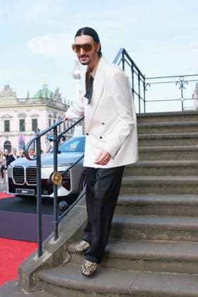Staatoper für alle 2026, Empfang Julian Daynov Staatsoper Für alle 2026, Roter Teppich an der Staatsoper unter den Linden, Bebelplatz, Berlin, Datum: 23.05.2026 *** State Opera for All 2026, Reception Julian Daynov State Opera For All 2026, Red Carpet at the State Opera Unter den Linden, Bebelplatz, Berlin, Date 23 05 2026 Copyright: xEventpress Kratschx