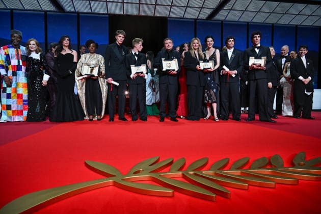 79ème Festival International du Film de Cannes Ceremonie de cloture 79th International Cannes Film Festival Closing Ceremony 456713 2026 05 23 France Mungiu, Cristian Swinton, Tilda Reinsve, Renate Stan, Sebastian Okamoto, Tao Efira, Virginie Campagne, Valentin Macchia, Emmanuel de Bankolé, Isaac Huppert, Isabelle Labaki, Nadine Dusabejambo, Marie Clémentine Ambrossi, Javier Calvo, Javier  Copyright: xSergexArnalx xStarfacex STAR_456713_118