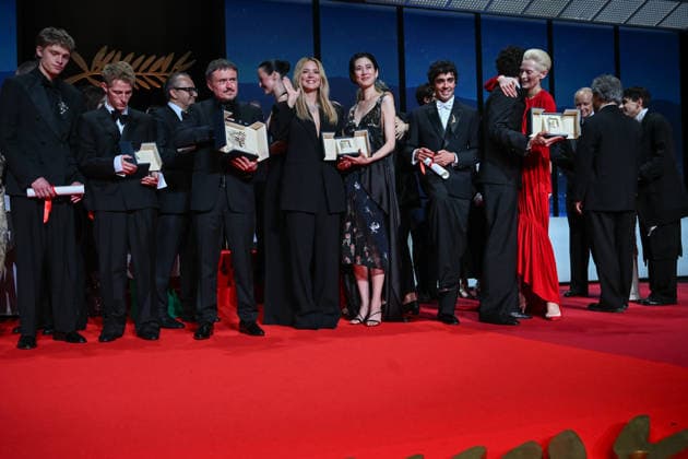 79ème Festival International du Film de Cannes Ceremonie de cloture 79th International Cannes Film Festival Closing Ceremony 456713 2026 05 23 France Mungiu, Cristian Swinton, Tilda Reinsve, Renate Stan, Sebastian Okamoto, Tao Efira, Virginie Campagne, Valentin Macchia, Emmanuel  Copyright: xSergexArnalx xStarfacex STAR_456713_120
