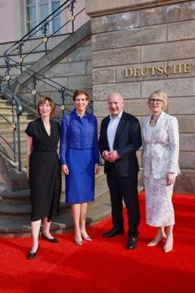 Staatoper für alle 2026, Empfang Elisabeth Sobotka, Ilka Horstmeier, Kai Wegner, Nina Englert Staatsoper Für alle 2026, Roter Teppich an der Staatsoper unter den Linden, Bebelplatz, Berlin, Datum: 23.05.2026 *** State Opera for All 2026, Reception Elisabeth Sobotka, Ilka Horstmeier, Kai Wegner, Nina Englert State Opera For All 2026, Red Carpet at the State Opera Unter den Linden, Bebelplatz, Berlin, Date 23 05 2026 Copyright: xEventpress Kratschx