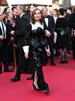 IPA85011779 - Cannes, 79th Cannes Film Festival 2026 - Final Evening - Red Carpet Closing Ceremony. In the photo Isabelle Huppert  Copyright: xSimonexComix xPoolxPhotoxEventsx07x 85011779