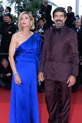 Anna Ferzetti et Pierfrancesco Favino Montée des marches pour la cérémonie de clôture du 79ème Festival International du Film de Cannes, le 23 mai 2026 Olivier Borde Bestimage Red carpet for the closing ceremony of the 79th Cannes International Film Festival Opening ceremony on May 23, 2026 Cannes France  Copyright: xOLIVIERxBORDEx xBESTIMAGExOLIVIERxBORDEx xBESTIMAGEx