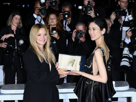 IPA85012502 - Cannes, 79th Cannes Film Festival 2026 - Golden Palm Photocall - The awardees. Pictured: Tao Okamoto and Virginie Efira  Copyright: xTerenghi Ipa-Agency.netx xPoolxPhotoxEventsx07x 85012502