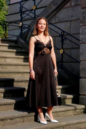 Staatsoper für Alle, Ankunft zu Nabucco vor der Staatsoper, Berlin, 23.05.2026 Sonja Gerhardt bei der Ankunft zu Staatsoper für Alle - Giuseppe Verdis Oper Nabucco auf dem Bebelplatz in Berlin am 23.5.2026. Berlin Staatsoper Unter den Linden *** Staatsoper für Alle, Arrival to Nabucco in front of the Staatsoper, Berlin, 23 05 2026 Sonja Gerhardt arriving to Staatsoper für Alle Giuseppe Verdis opera Nabucco at Bebelplatz in Berlin on 23 5 2026 Berlin Staatsoper Unter den Linden Copyright: xAnitaxBuggex