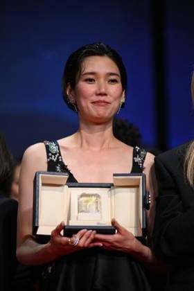 Cannes - Closing Ceremony Japanese actress Tao Okamoto pose with her award during the closing ceremony of the 79th edition of the Cannes Film Festival in Cannes, France on May 23, 2026. Photo by Eliot Blondet ABACAPRESS.COM Cannes France  Copyright: xBlondetxEliot ABACAx